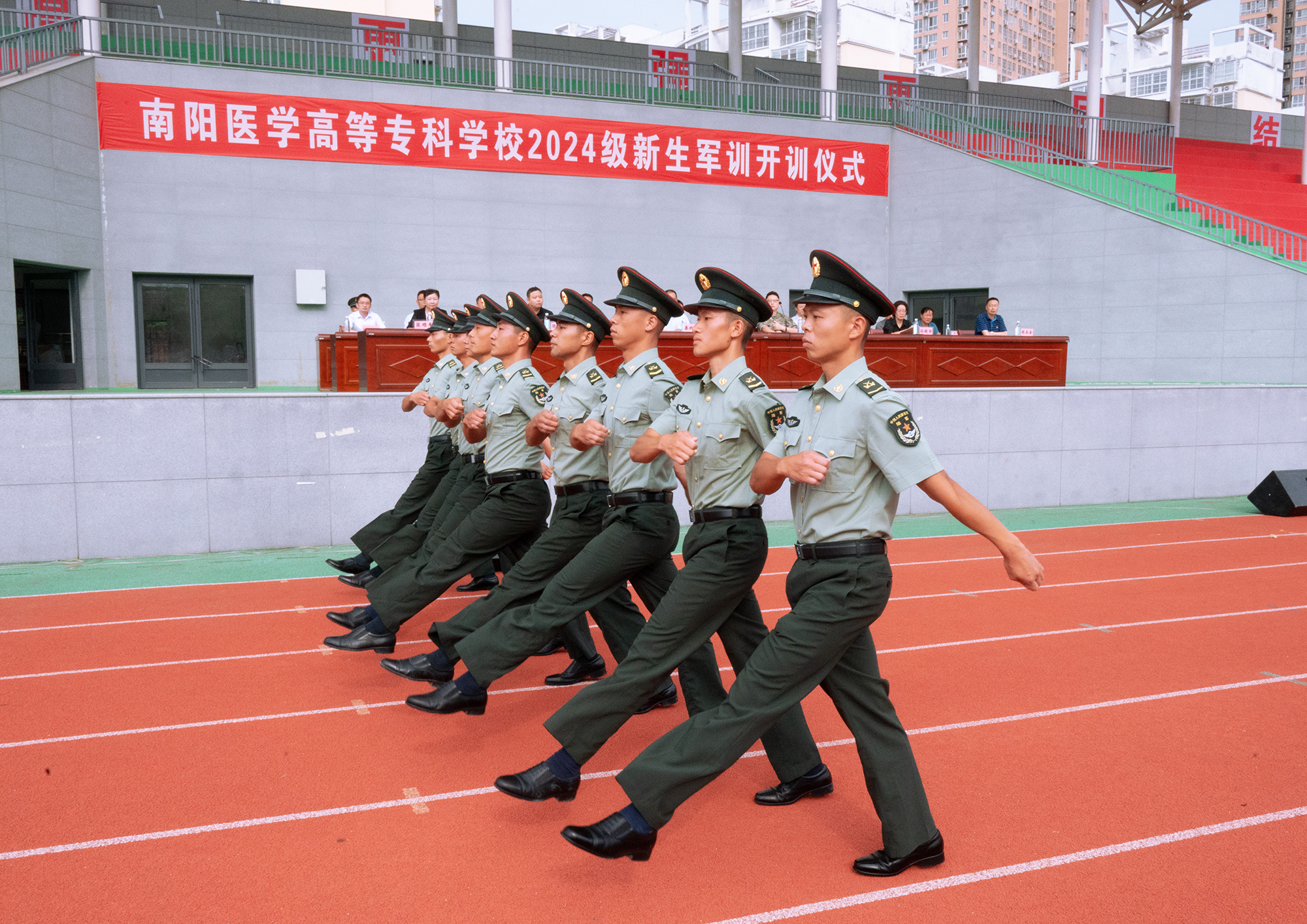 南阳护理学院图片